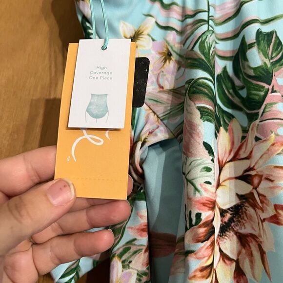 Kona Sol Wrap-Front High Coverage One Piece Swimsuit Tropical Print Small NWT - Picture 7 of 8